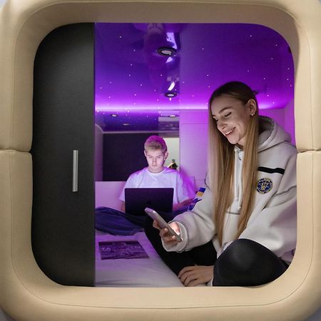 Capsule Hotel Constellation 91 إلفيف المظهر الخارجي الصورة
