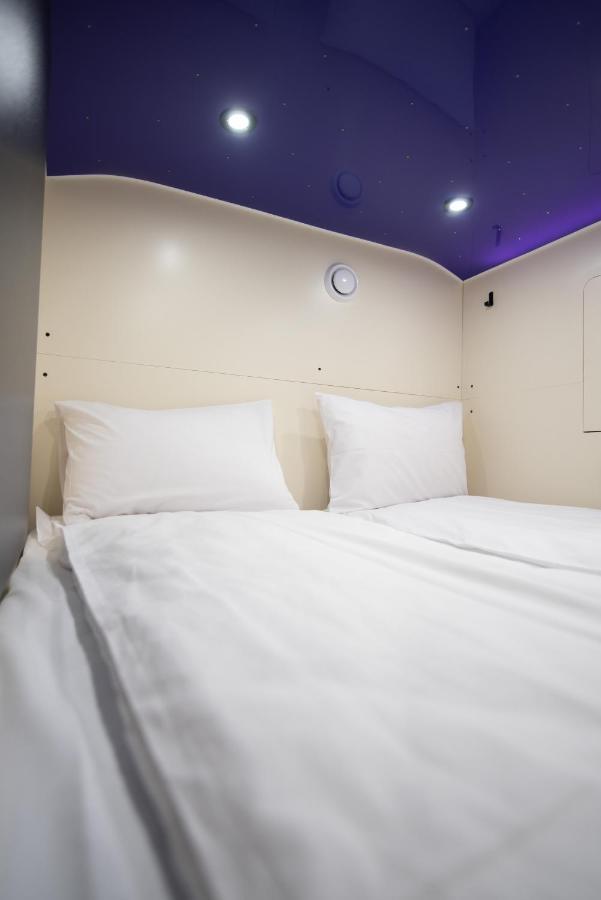 Capsule Hotel Constellation 91 إلفيف المظهر الخارجي الصورة